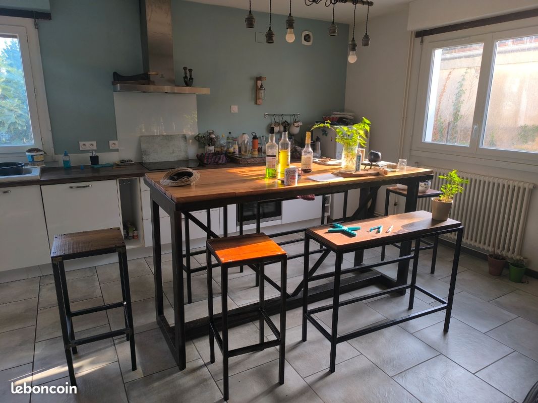 Maison 7 pièces 160 m² · à Orleix · 160 m² · 285 000 €