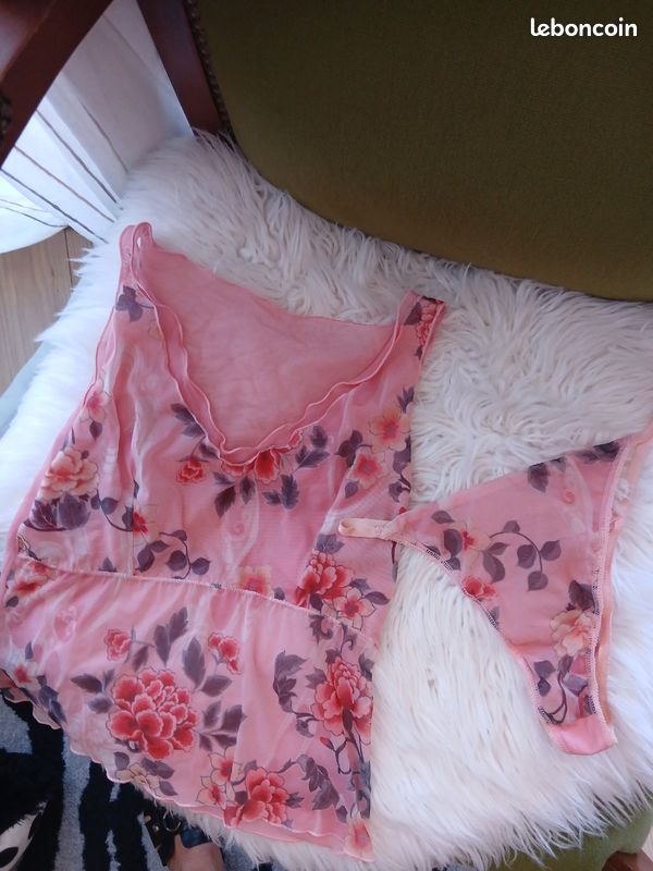 Lingeries. Haut et string.neufs 38/40 (image 1)