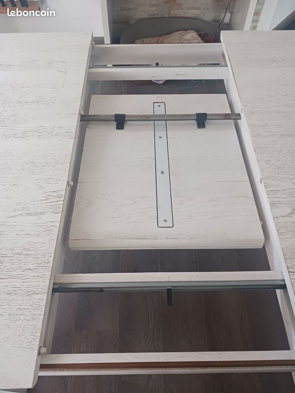 Table de salle à manger (image 6)