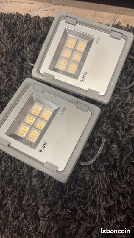 Projecteur twister 3 70w (image 1)