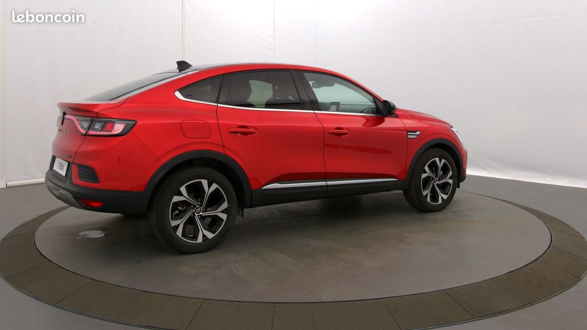Renault arkana e tech full hybrid 145 gsr2 techno (image 9)