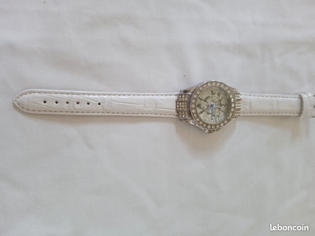 Montre femme (image 2)