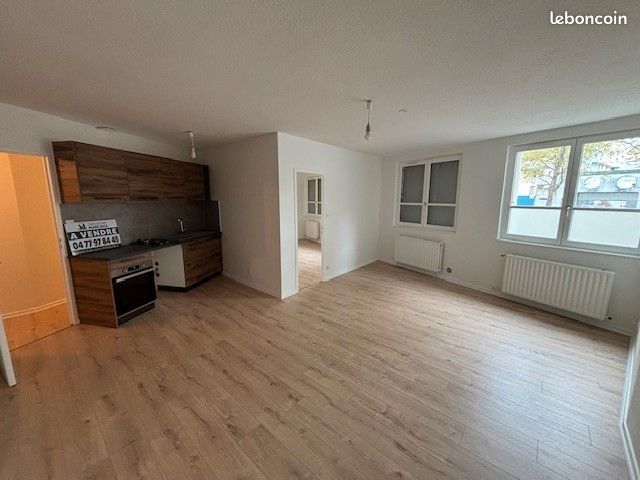 Appartement 4 pièces 82 m² · à Saint-Étienne · 82 m² · 67 000 €