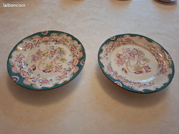 Suite de 10 assiettes plates anglaises Minton Indian Tree 1851