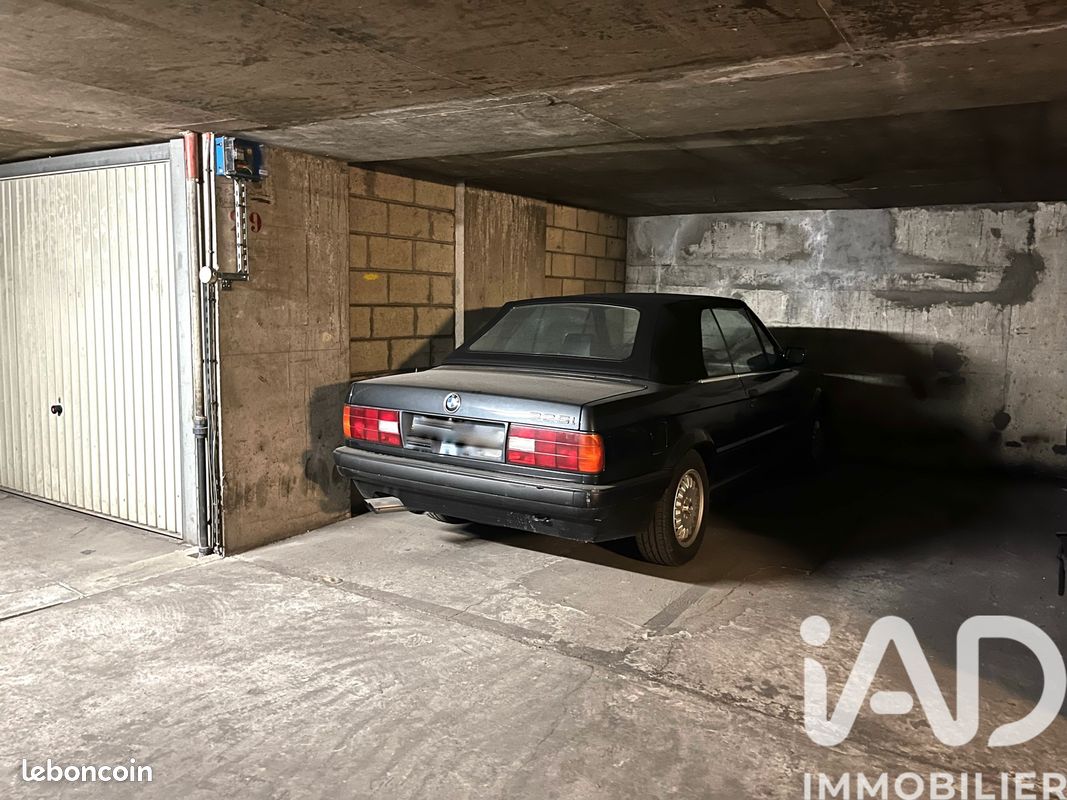 Parking 10 m² · à Paris · 10 m² · 43 000 €