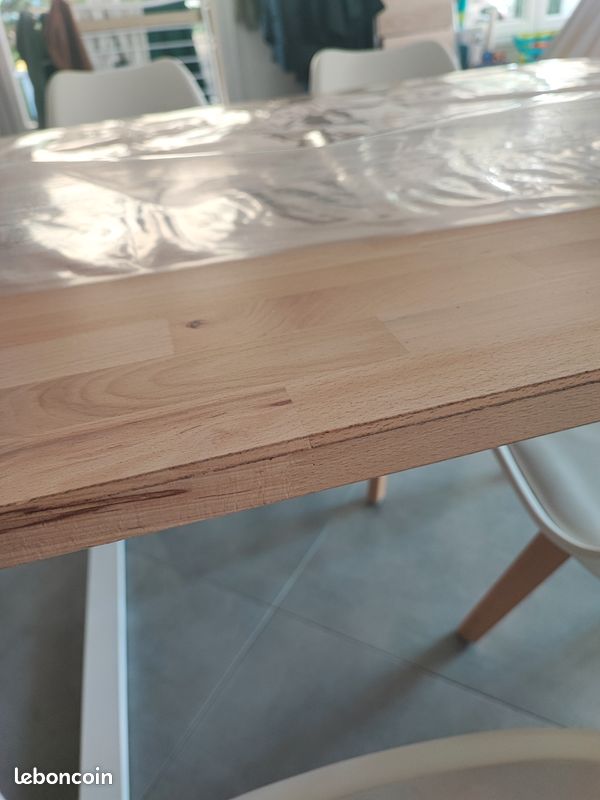 Table à manger en bois (hêtre) 2m x 1,10m (image 5)