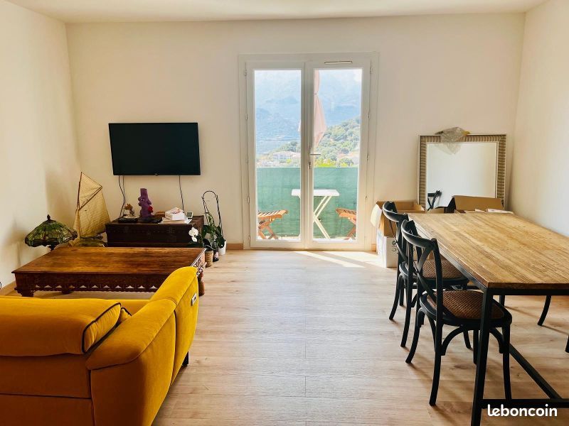 Appartement 5 pièces 84 m² · à Santa-Reparata-Di-Balagna · 84 m² · 900 €