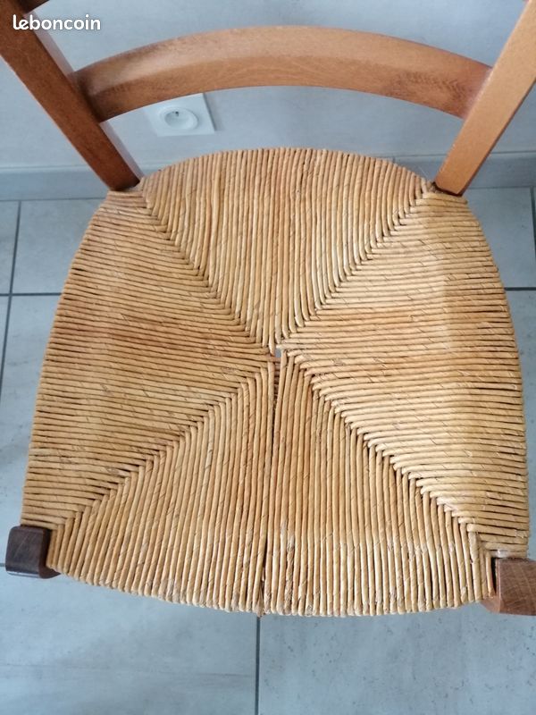 1 chaise en bois (image 3)