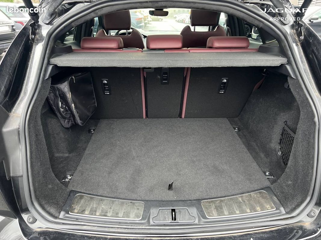 JAGUAR E-Pace P270e ch PHEV AWD BVA R-Dynamic SE (image 10)