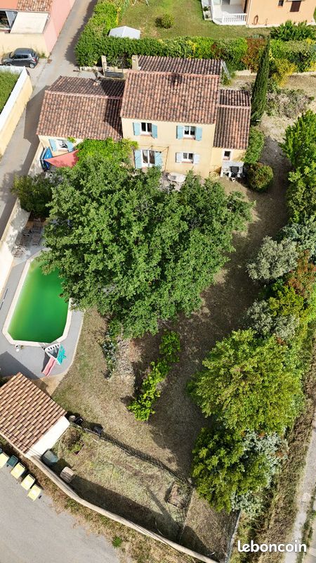 Maison 6 pièces 143 m² · à Saint-Maximin-la-Sainte-Baume · 143 m² · 557 000 €