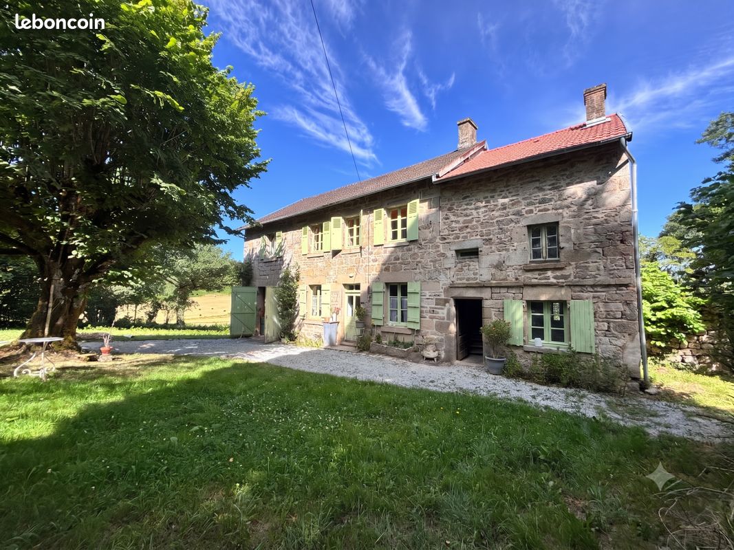 Maison 10 pièces 120 m² · à Saint-Pierre-Bellevue · 120 m² · 136 000 €