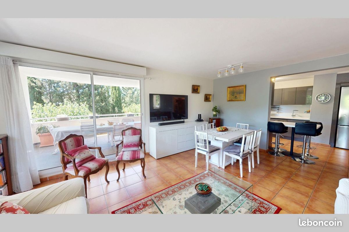 Appartement 4 pièces 100 m² · à Fuveau · 100 m² · 418 000 €