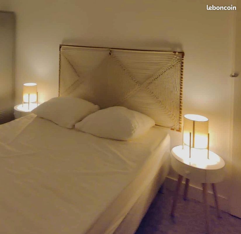 Ensemble 2 tables de chevet + 2 lampes marque SKLUM (image 1)