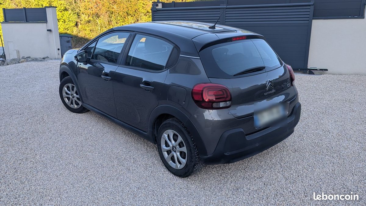 Citroën C3 (Carplay + Android Auto + Climatisation auto + Finition Graphic) (image 2)