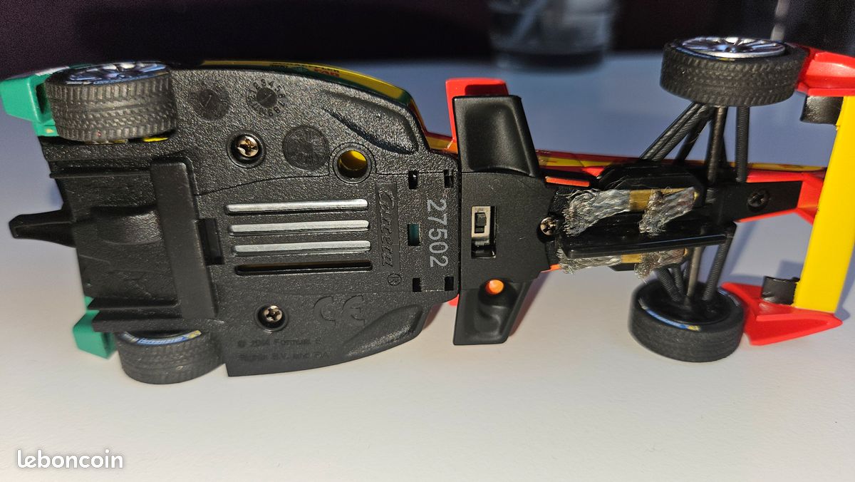 SLOT CAR 1/32 Formule 1 Elec (image 2)