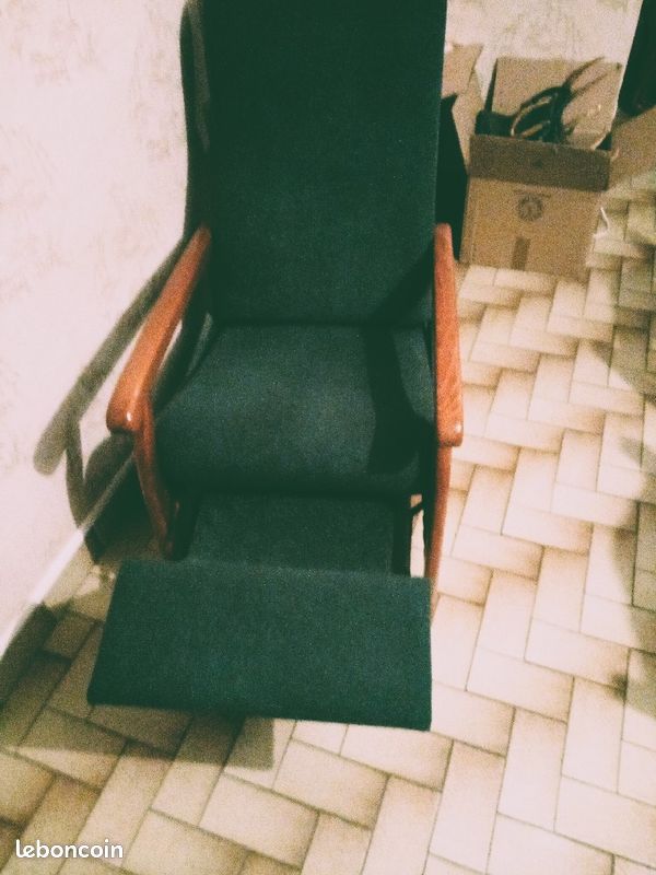 Fauteuil de relaxation (image 1)