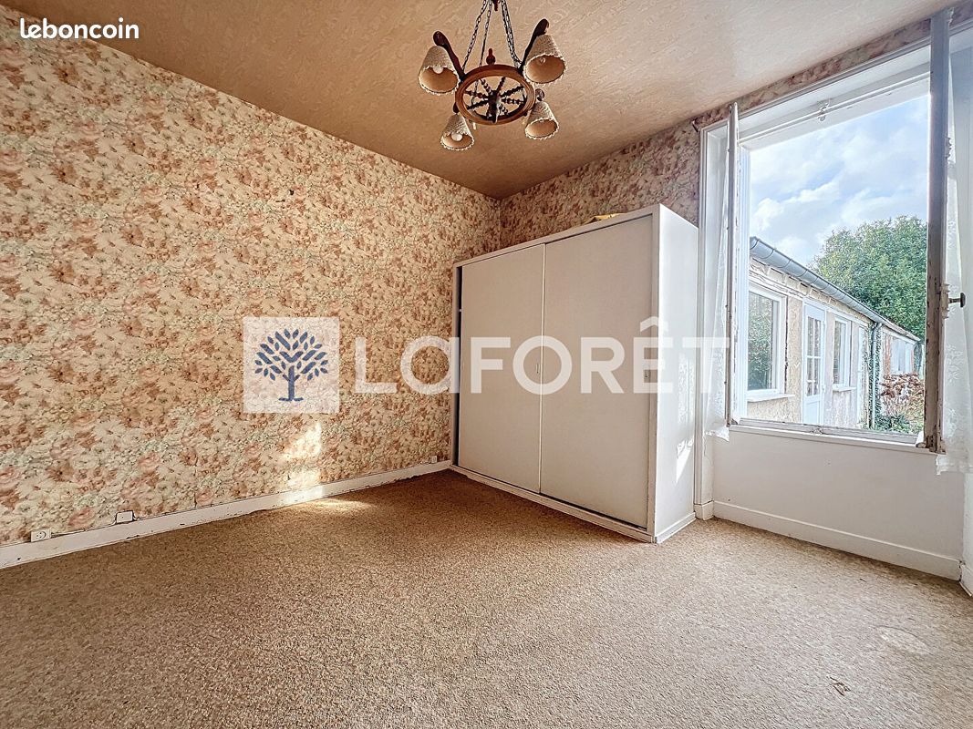 Maison 6 pièces 93 m² - Thouars 79100 (image principale 10)
