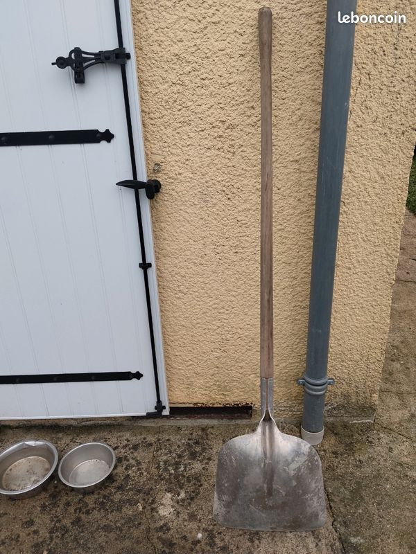A vendre une pelle (image 2)