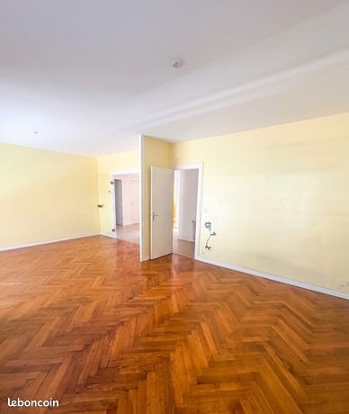 T4 avec deux chambres - de 85 m² - rue de Marseille — 1