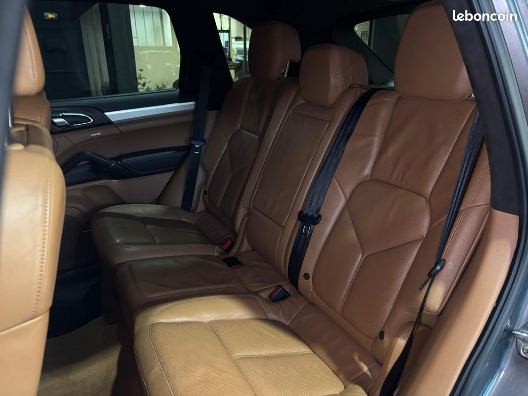 PORSCHE CAYENNE Turbo 4,8i V8 ? 500 ch ? 4 sièges chauffants ? Toit ouvrant (image 40)