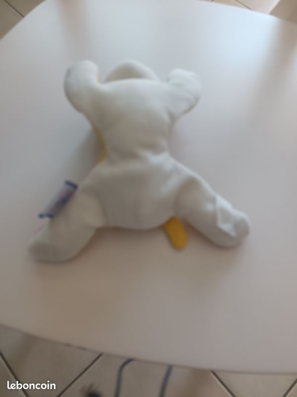 Peluche bébé confort aimanté sur poussette (image 3)
