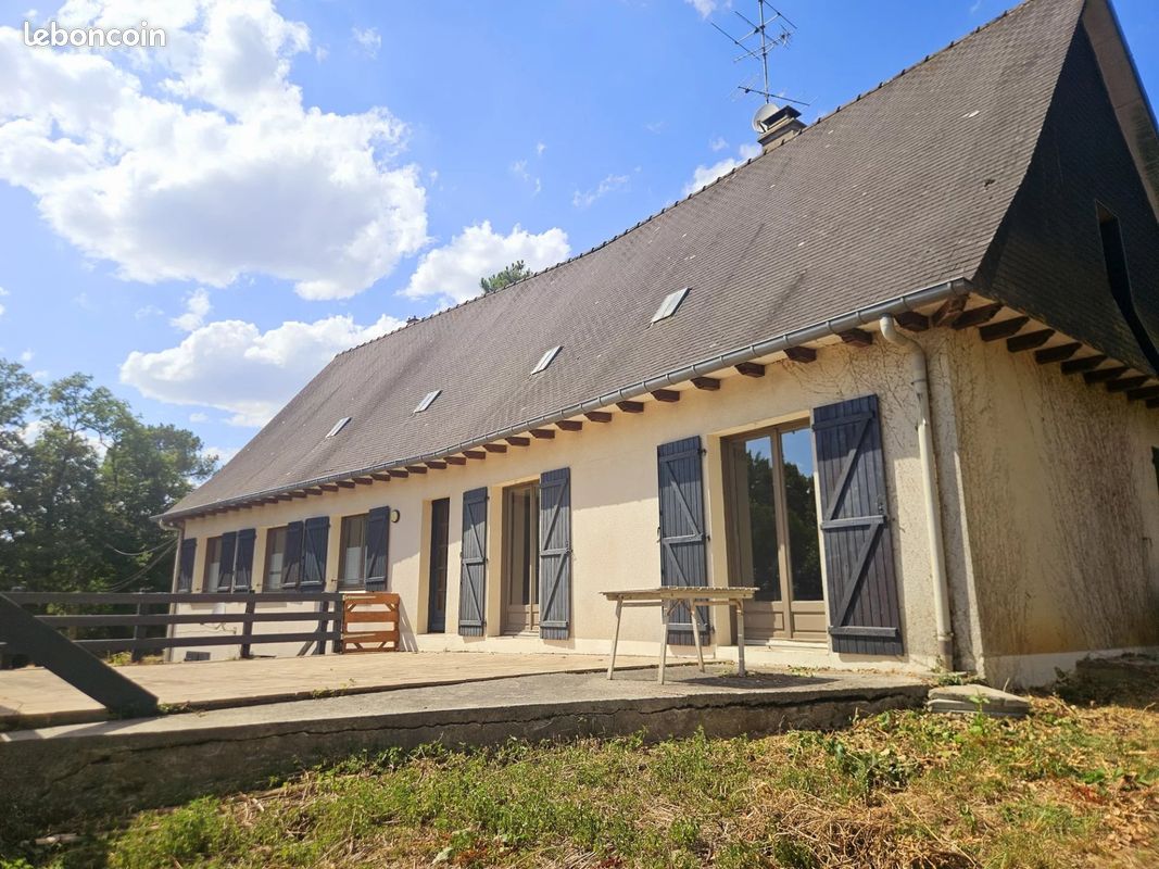 Maison 8 pièces 230 m² · à Guer · 230 m² · 336 000 €