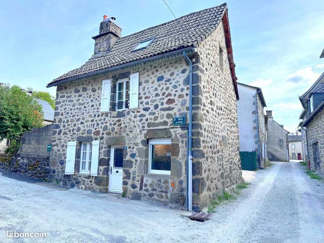 Maison 3 pièces 45 m² · à Saint-Martin-Valmeroux · 45 m² · 55 000 €