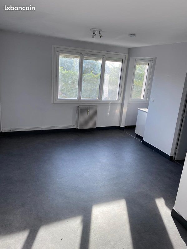Appartement 1 pièce 25 m² · à Troyes · 25 m² · 410 €