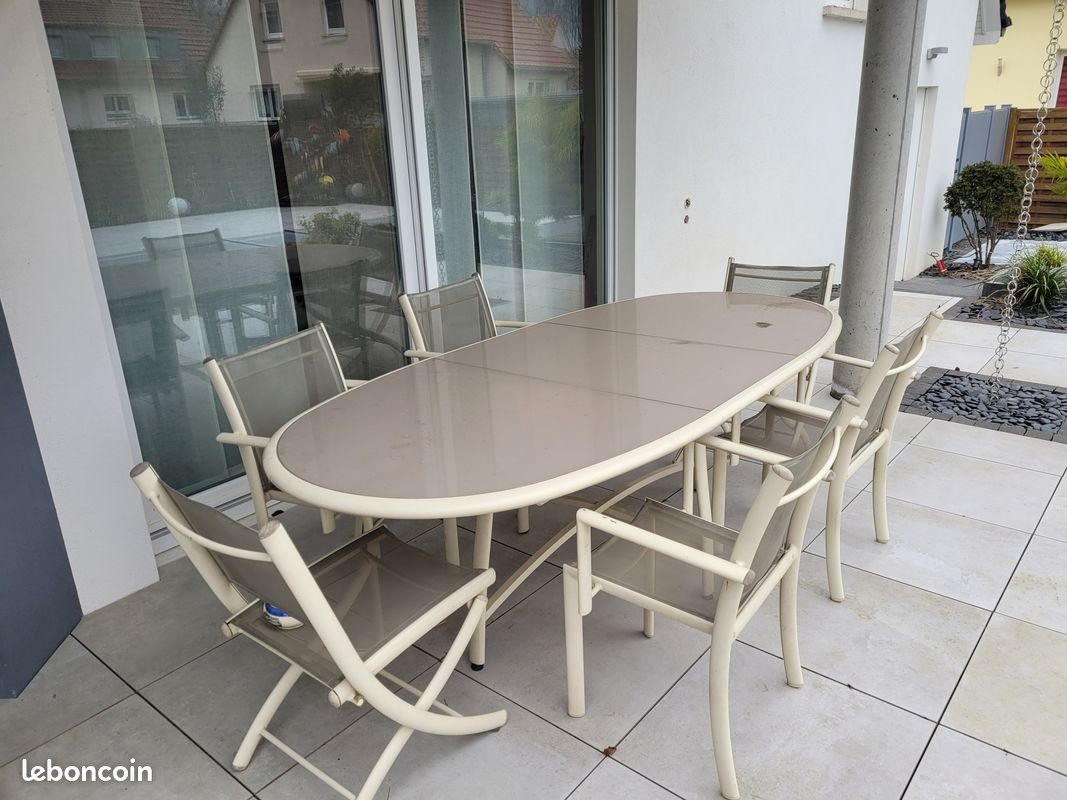 Table jusqu a 10 personnes (image 2)