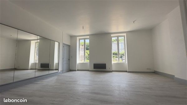 https://img.leboncoin.fr/api/v1/lbcpb1/images/1d/54/14/1d54145976947c23288165776422cfc853f343ab.jpg?rule=ad-image