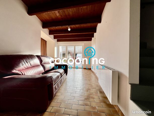https://img.leboncoin.fr/api/v1/lbcpb1/images/1d/54/7a/1d547a4a6484c87815943fad3d6195f589aeed98.jpg?rule=ad-image