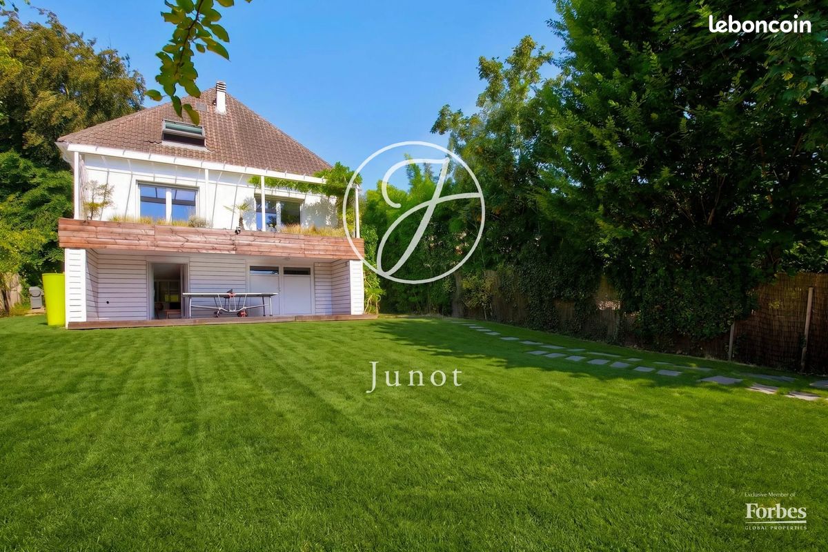 Maison 7 pièces 215 m² · à La Celle-Saint-Cloud · 215 m² · 1 300 000 €