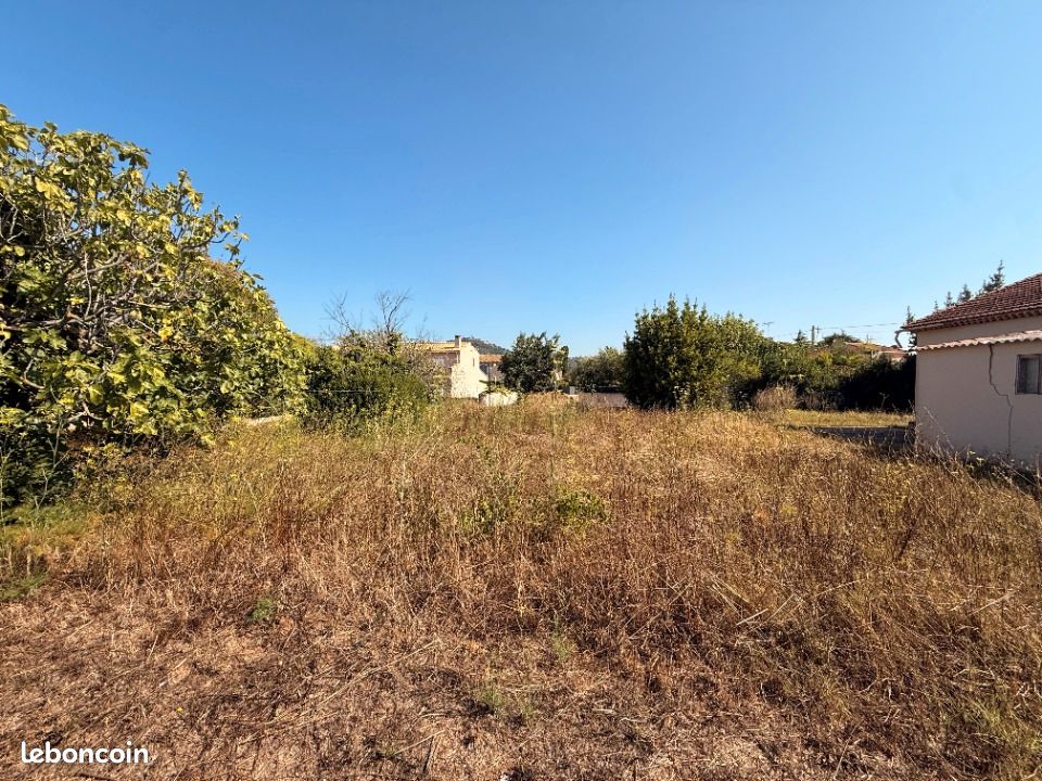 Terrain 450 m² Six Fours Les Plages · à Six-Fours-les-Plages · 250 000 €