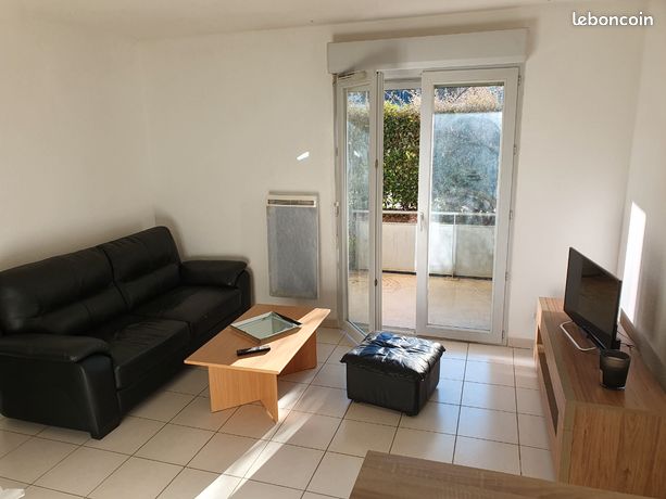 Loue joli appartement rez-de-jardin