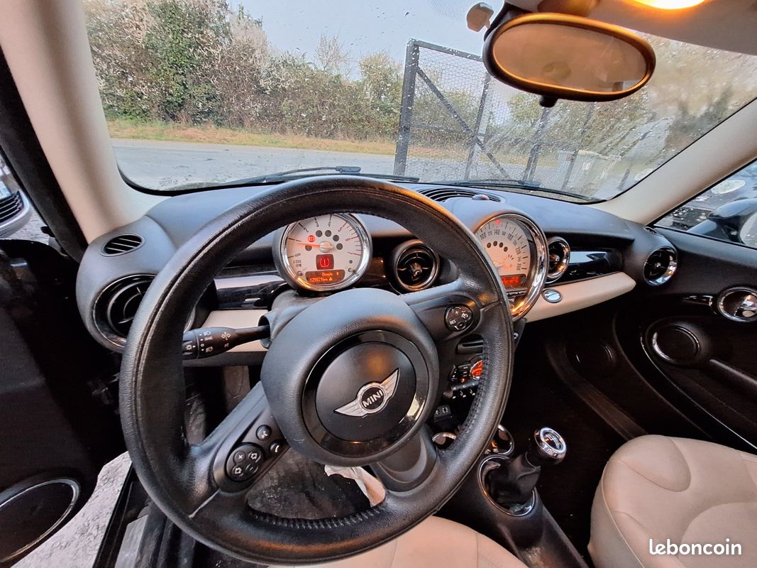 MINI HATCH R56 D 112 ch Cooper Pack Chili (image 9)