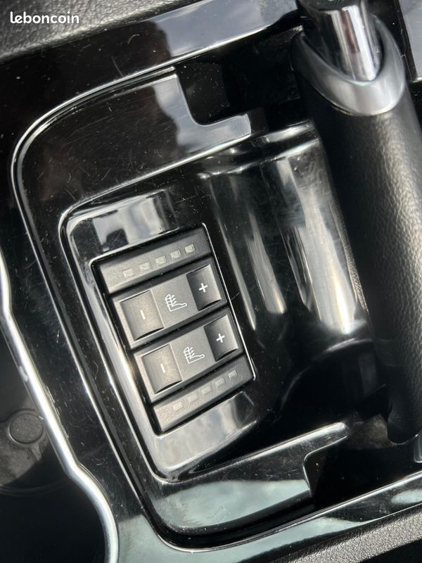 FORD S-MAX Titanium (03.2010->) (image 15)