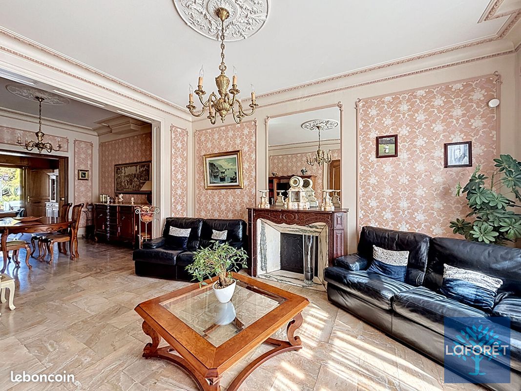 Maison 12 pièces 220 m² · à Valenciennes · 220 m² · 338 000 €