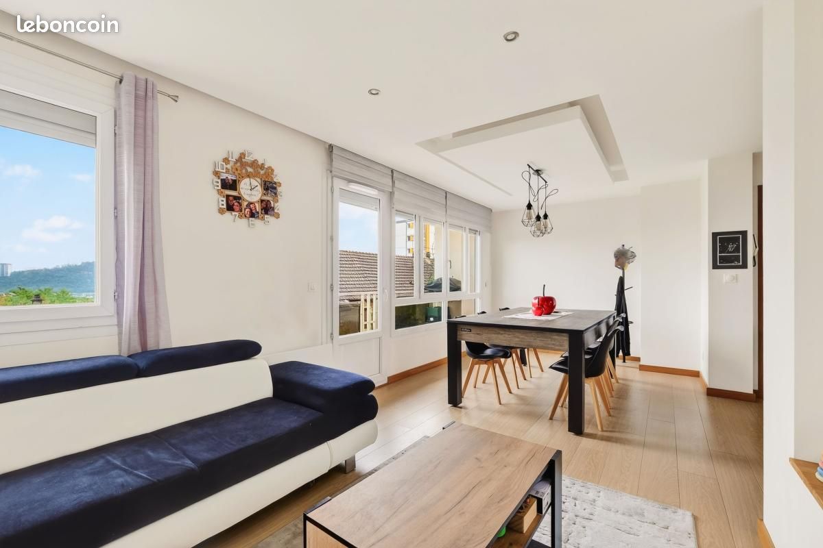Appartement 3 pièces 68 m² · à Lyon · 68 m² · 220 000 €