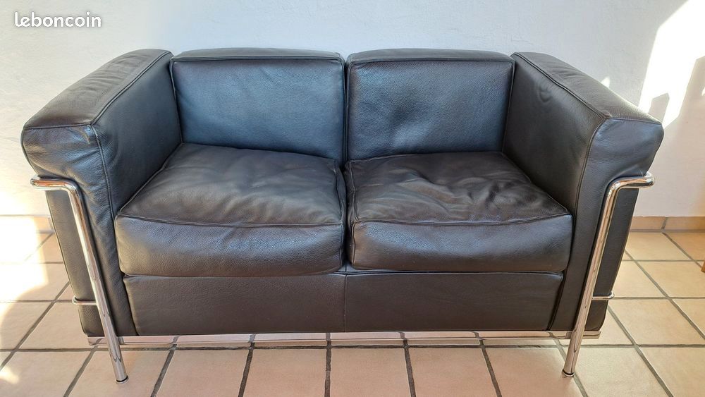 LC2 Cassina (image 1)