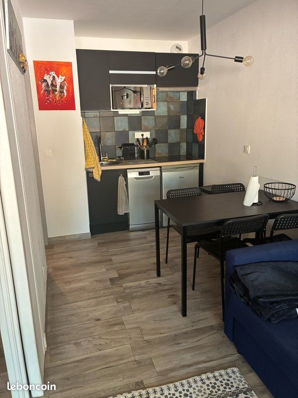 Appartement 2 pièces 29 m² · à Sanary-sur-Mer · 28,6 m² · 850 €/mois