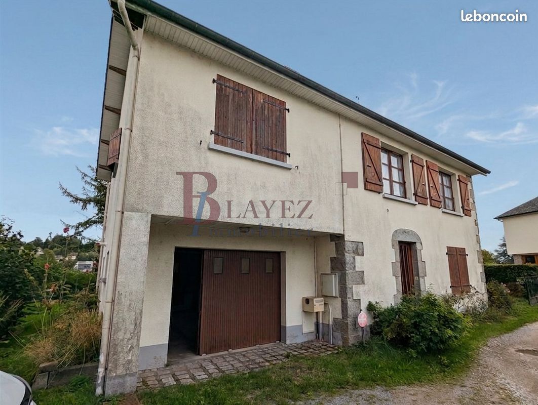 Maison 5 pièces 101 m² · à Ussel · 101 m² · 129 600 €