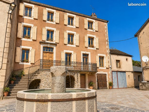 Maison 7 pièces 200 m²