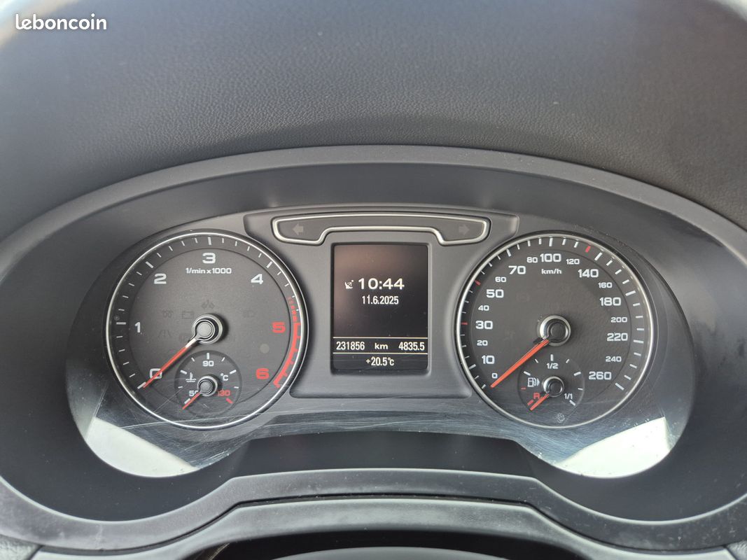 Audi q3 2011 (image 13)