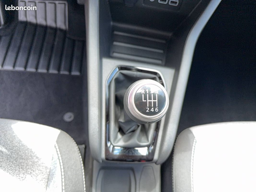 RENAULT Clio TCe 100 GPL Evolution (image 13)