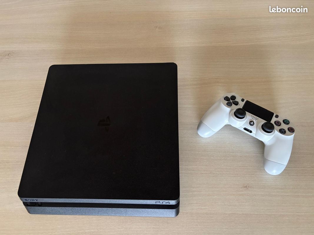 Ps4 Slim 500Go avec manette récente (image 1)