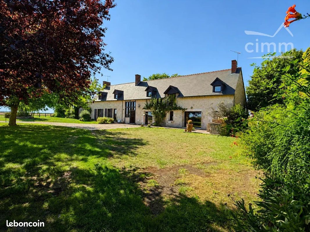 Maison 11 pièces 461 m² · à Tourailles · 461 m² · 450 000 €