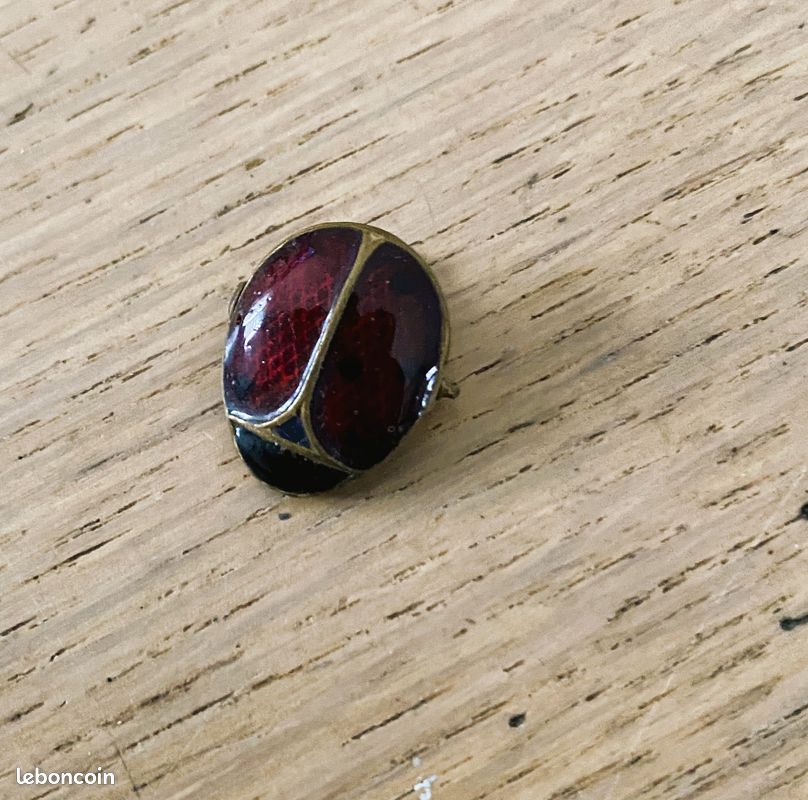 BROCHE Coccinelle vintage Adorable ROUGE & Doré Cœur Noir 2