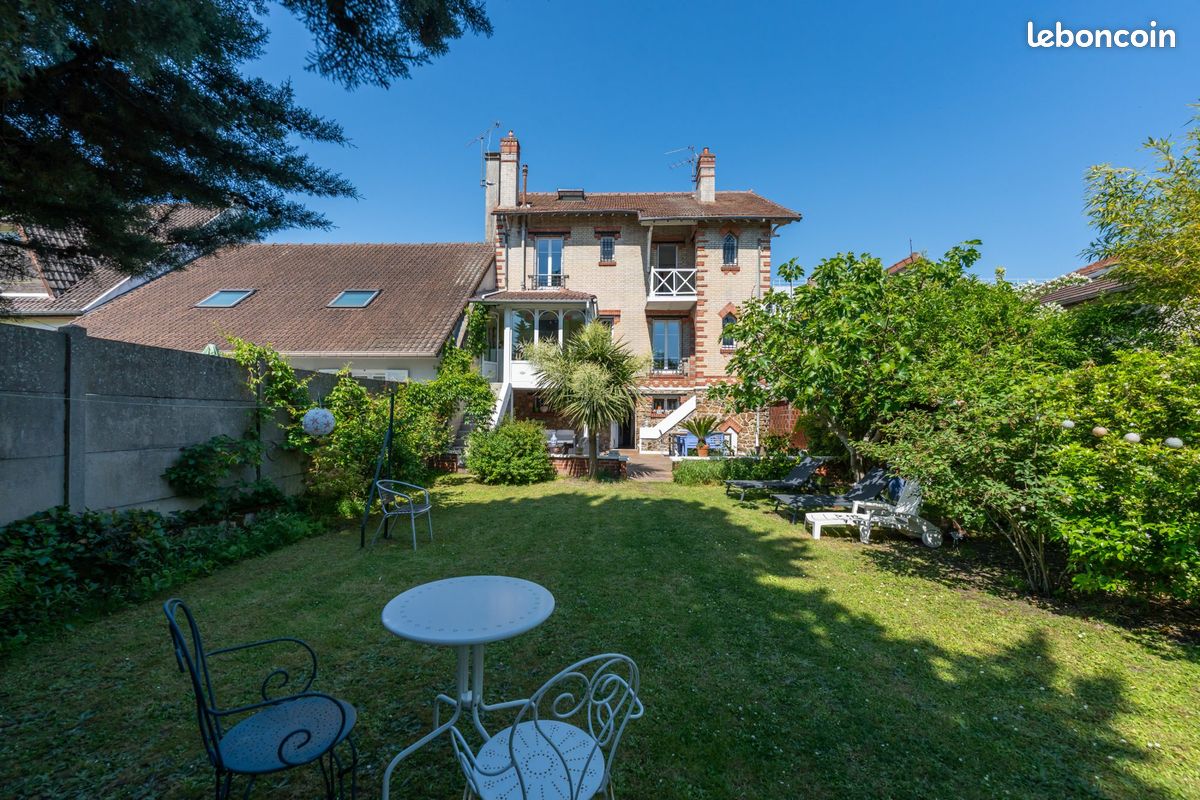 Maison 6 pièces 167 m² · à Livry-Gargan · 167 m² · 479 000 €