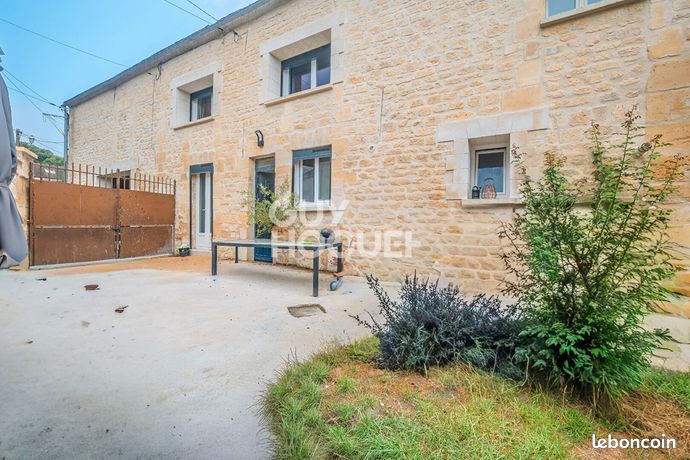 Maison 6 pièces 160 m²