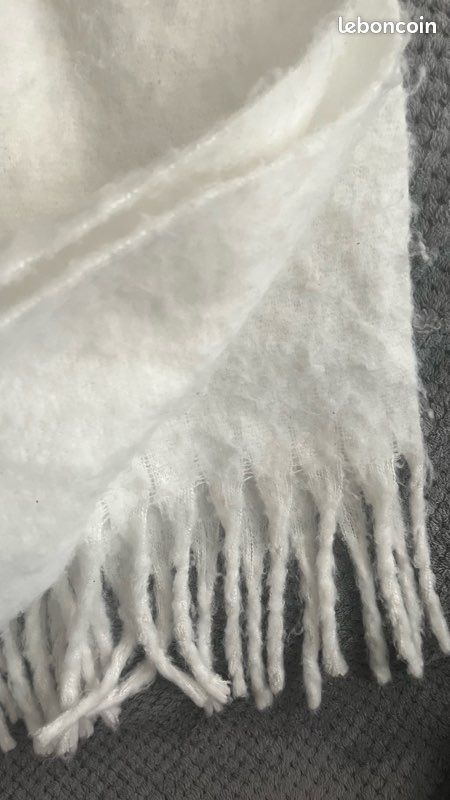 Écharpe blanche (image 2)